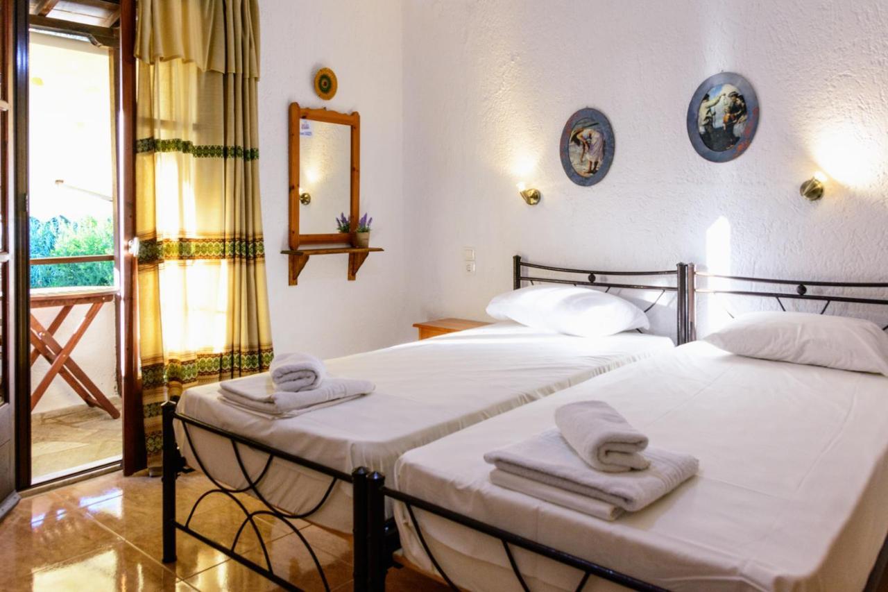 Spiros Rooms Panormos  Екстер'єр фото
