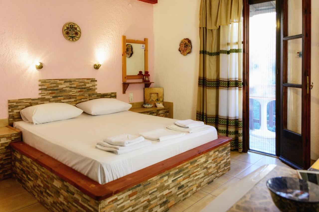 Spiros Rooms Panormos  Екстер'єр фото