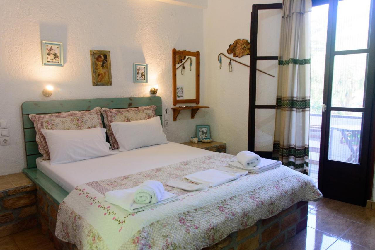 Spiros Rooms Panormos  Екстер'єр фото